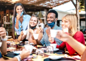 Corona-Infektionslage in Hamburg stabil Senat beschließt weitere Öffnungen, © iStock.com/ ViewApart