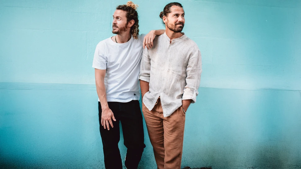 LA-2aschwarzers-quer