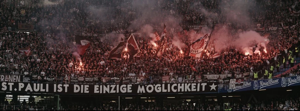 St. Pauli-Fanblock im HSV-Stadion, © NDR