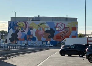 Außenansicht mit Mural des Gebäudes des Deutschen Zusatzstoffmuseums
