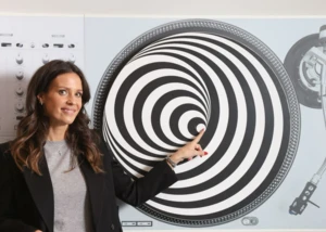 Geschäftsführerin Nikolina Lackovic, © Museum der Illusionen Hamburg / Wallocha