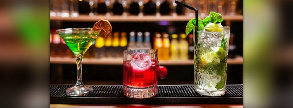 12-besondere-Cocktailbars-in-Hamburg-f-r-leckere-Drinks