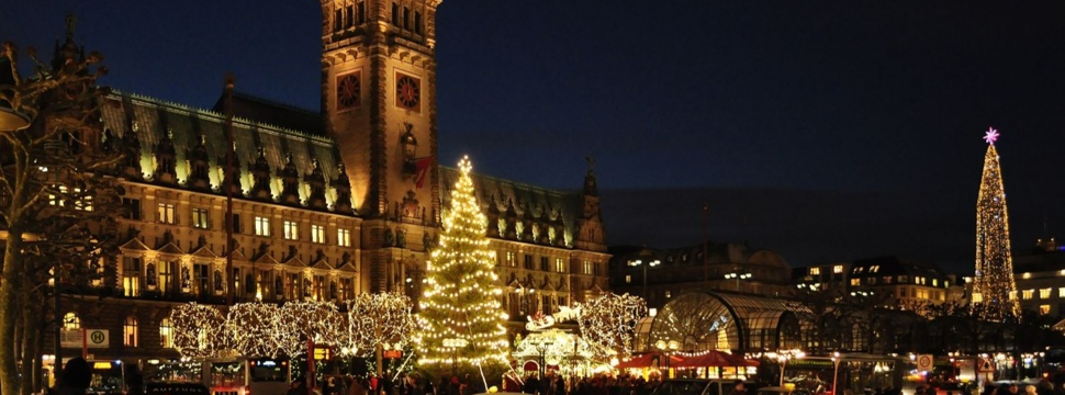 Historischer Weihnachtsmarkt vor dem Rathaus, © Jetti Kuhlemann/pixelio.de