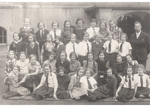 Schülerinnen der Helene-Lange-Oberrealschule im Nationalsozialismus